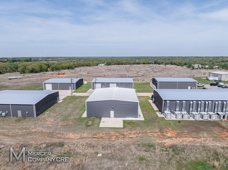 More Photos Of 240 Silver Ln, Edmond Warehouse For Sale