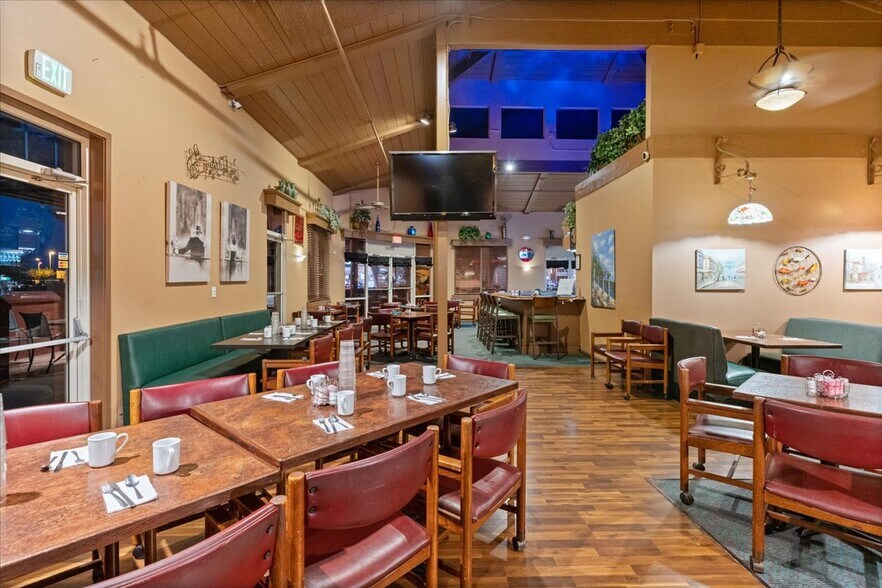 More Photos Of 12555 W Bell Rd, Surprise Restaurant For Sale