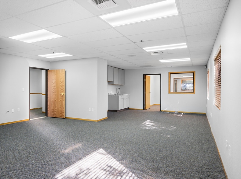 More Photos Of 5405 Mae Anne Ave, Reno Office For Sale