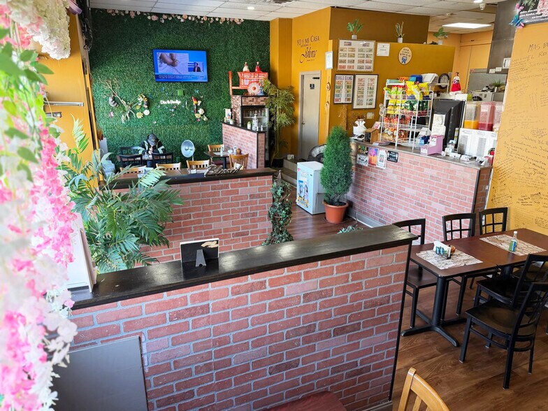 More Photos Of 70-76 Main St, South Bound Brook General Retail For Lease