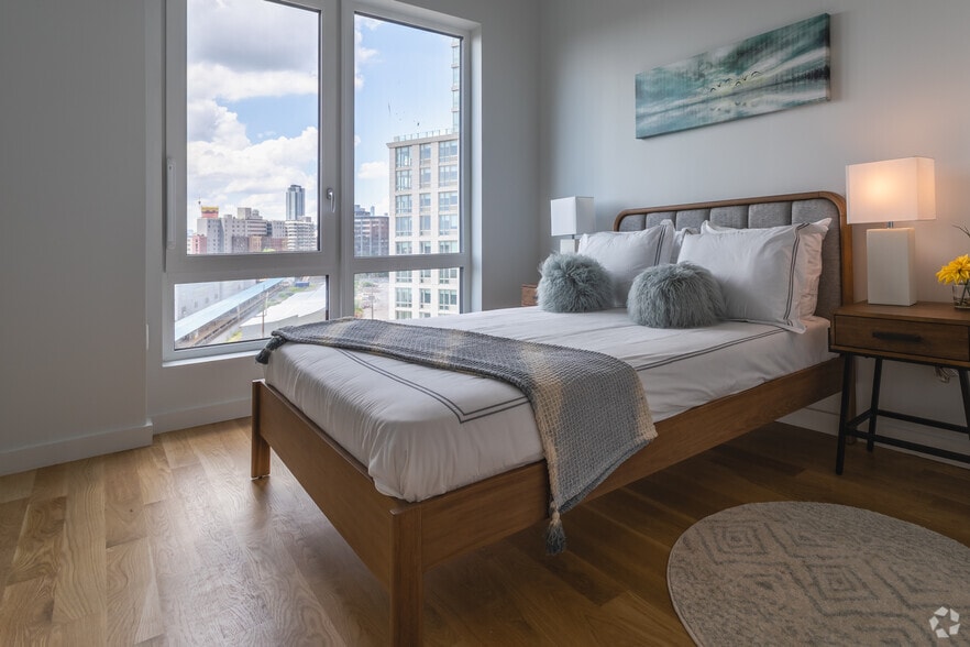 More Photos Of 45-67 Davis St, Long Island City Apartments For Lease