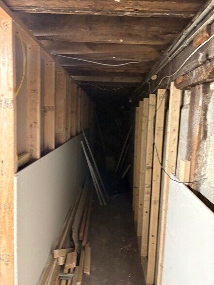 More Photos Of 582-592 W 207th St, New York Storefront For Lease