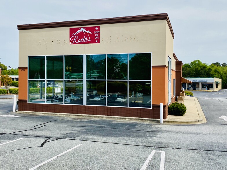 More Photos Of 5705 Inman Rd, Greensboro Freestanding For Lease