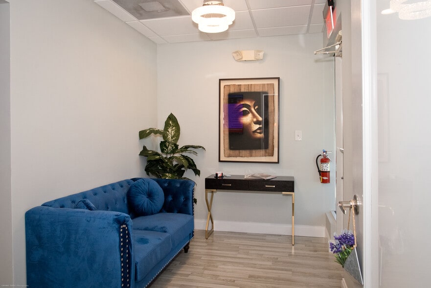 More Photos Of 85 SW 5th Ave, Delray Beach Office For Lease