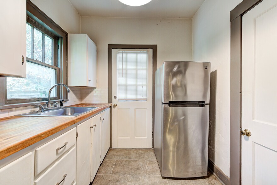 More Photos Of 408 Chautauqua Ave, Norman Multifamily For Sale