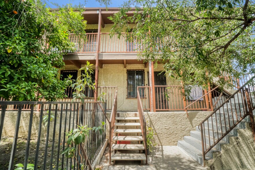 More Photos Of 1973-2015 W 22nd St, Los Angeles Apartments For Sale