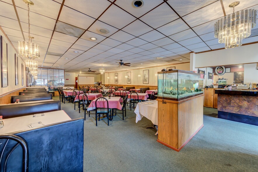 More Photos Of 2428 S Brentwood Blvd, Saint Louis Restaurant For Sale