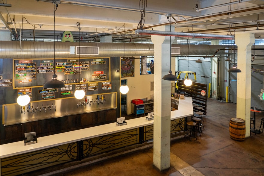 More Photos Of 216 S Alameda St, Los Angeles Warehouse For Sale