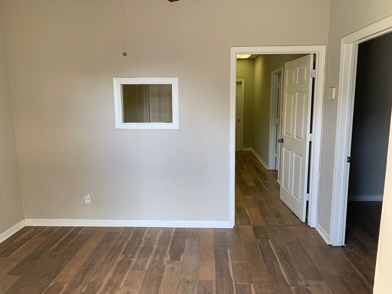 More Photos Of 3297 Northcrest Rd, Atlanta Office For Lease