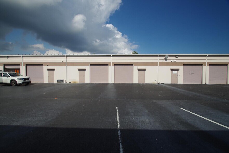 More Photos Of 1525 NW 3rd St, Deerfield Beach Warehouse For Lease