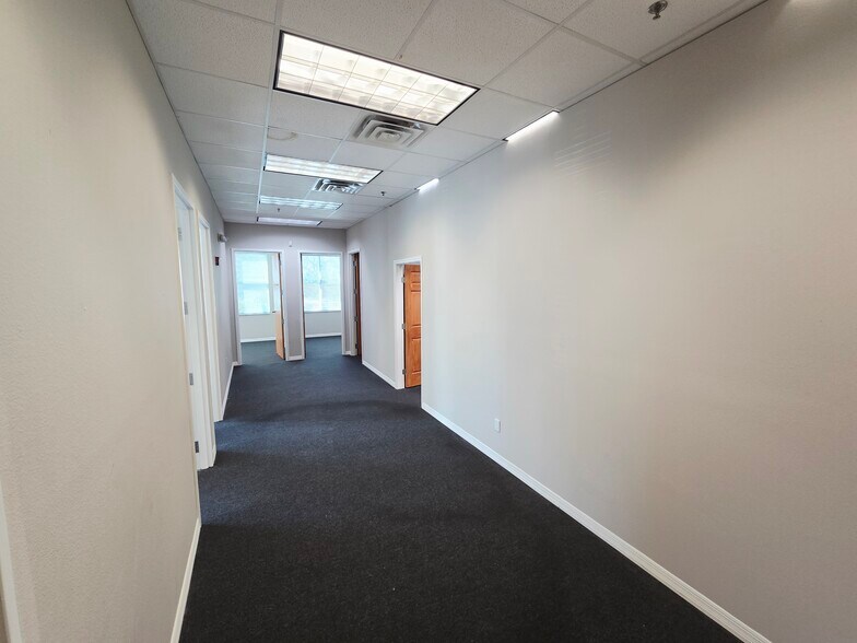More Photos Of 1277 N Semoran Blvd, Orlando Office For Lease