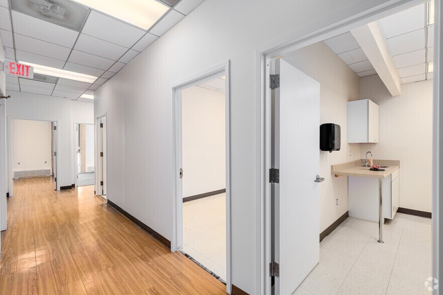 More Photos Of 6495 New Hampshire Ave, Hyattsville Unknown For Lease