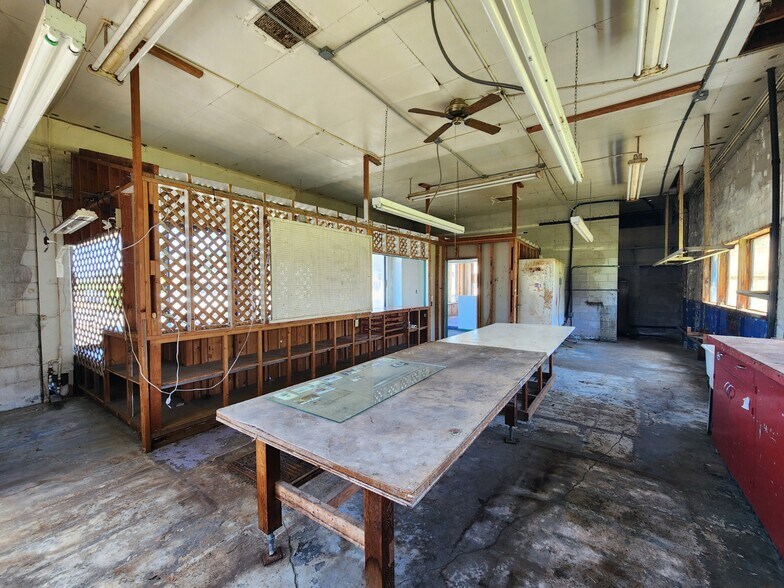 More Photos Of 311 6th St, Port Orford General Retail For Sale