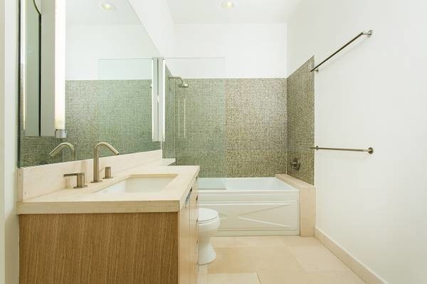 More Photos Of 8 Brooks Ave, Venice Apartments For Lease