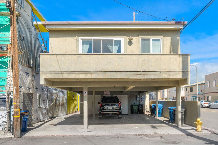 More Photos Of 40 24th pl, Venice Multifamily For Sale