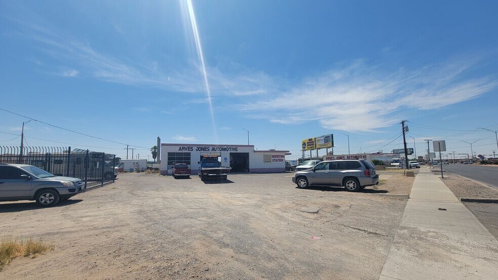 More Photos Of 10105 Dyer St, El Paso Auto Repair For Sale