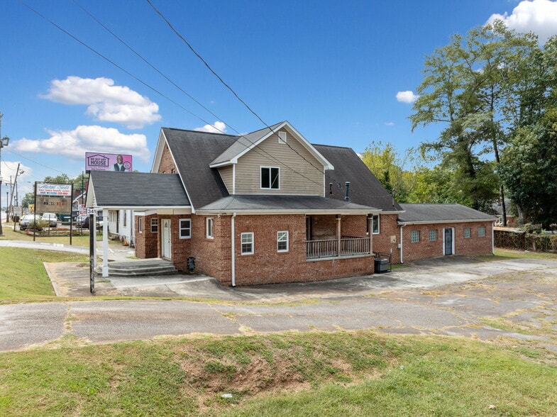 More Photos Of 341 Candler Rd, Atlanta Freestanding For Sale
