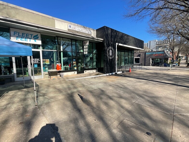 More Photos Of 431 W Ponce de Leon Ave, Decatur Storefront Retail Office For Lease