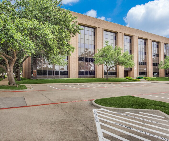 More Photos Of 4001 McEwen Rd, Farmers Branch Unknown For Lease