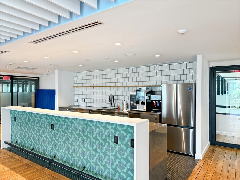 More Photos Of 429 Lenox Ave, Miami Beach Coworking Space