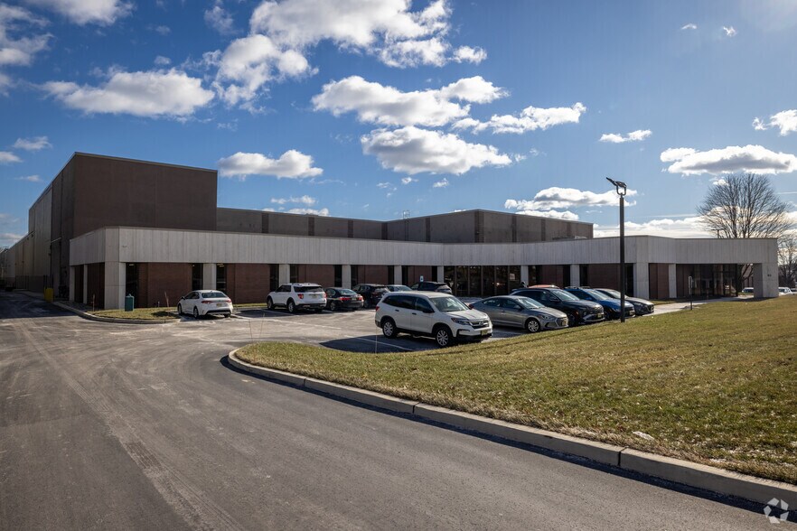 More Photos Of 50-70 Clearview Rd, Edison Warehouse For Lease