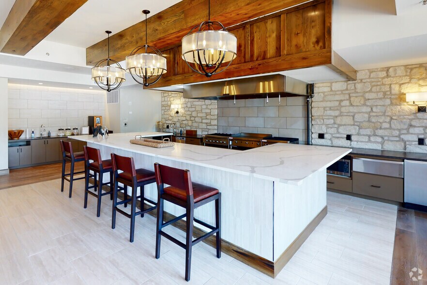 More Photos Of 6201 Johnson Dr, Mission Apartments For Lease