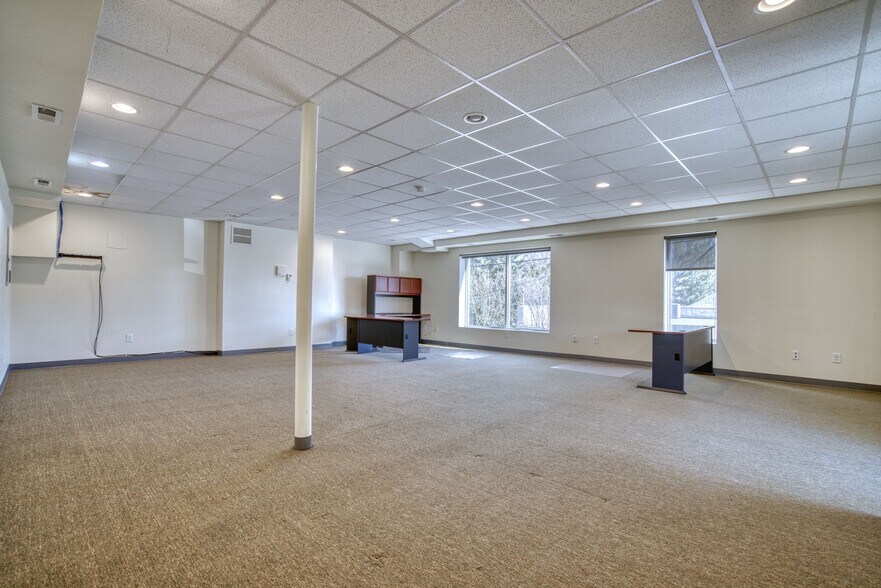 More Photos Of 724 Main Street Plaza, Longmont Storefront Retail Office For Sale