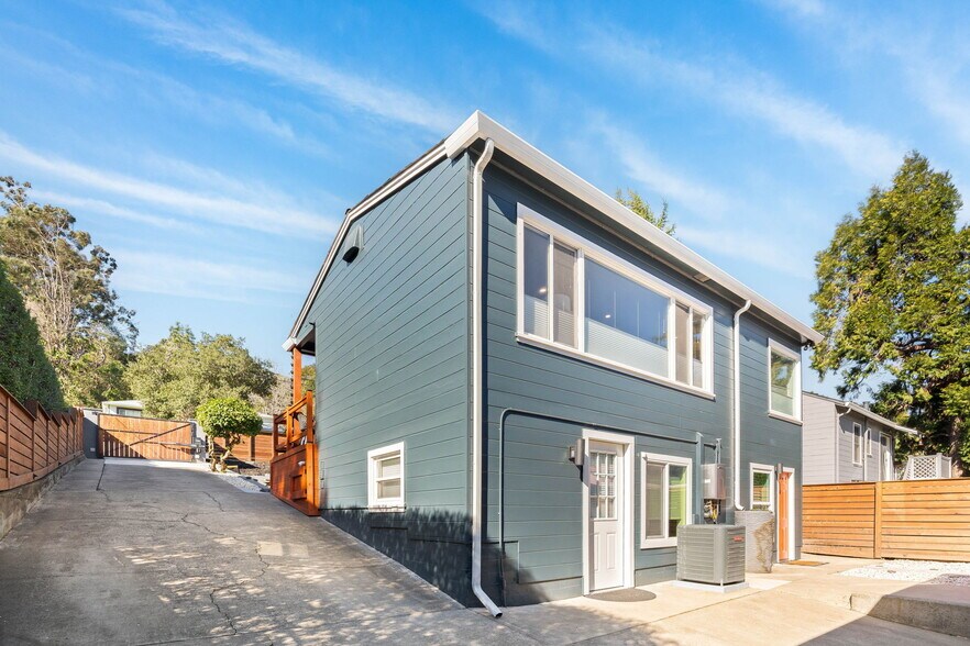 More Photos Of 8124 Greenly Dr, Oakland Apartments For Sale