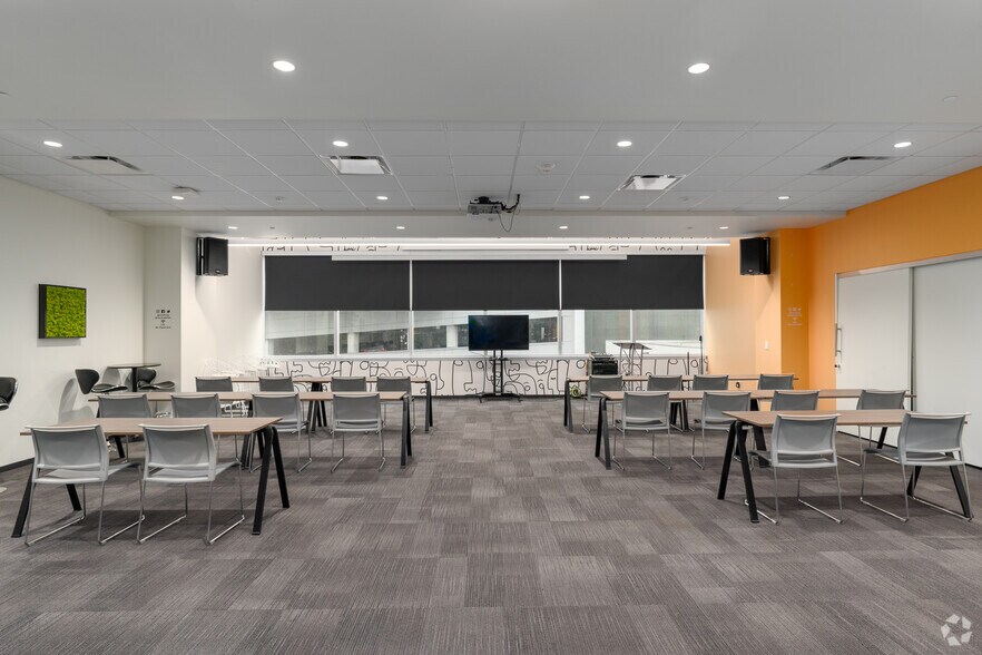 More Photos Of 3675 Market St, Philadelphia Office For Lease