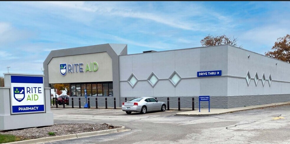 Primary Photo Of 5050 Gratiot Rd, Saginaw Drugstore For Sale