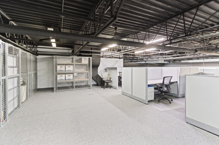 More Photos Of 588 Edward Ave, Richmond Hill Light Distribution For Sale