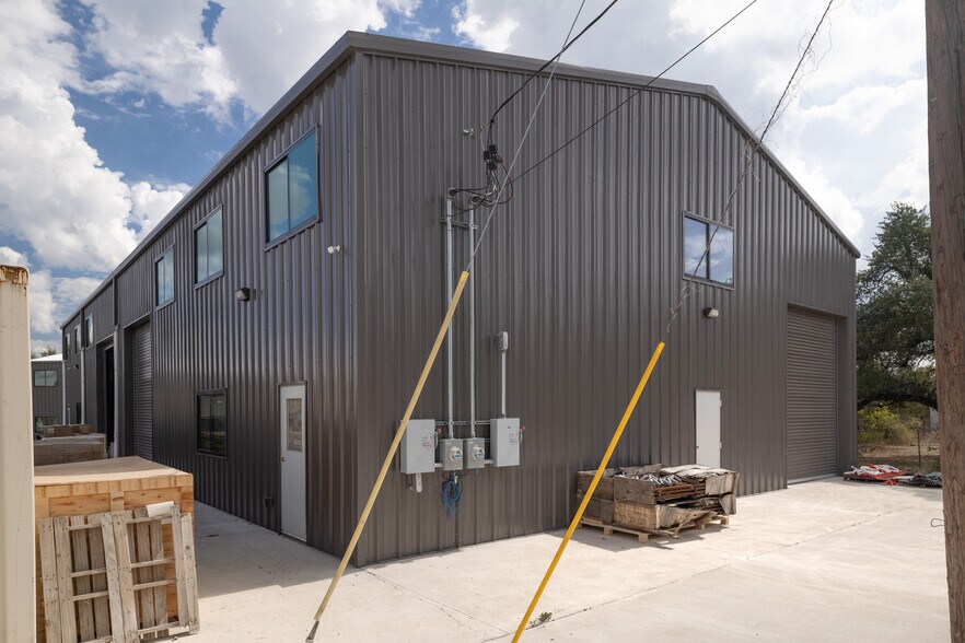 More Photos Of 15210 Fitzhugh Rd, Austin Warehouse For Sale