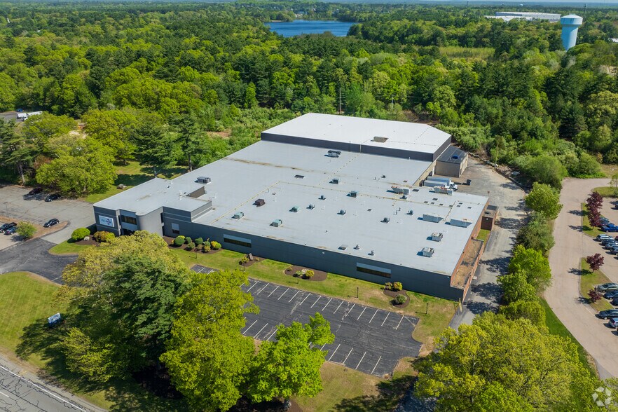 More Photos Of 645 Myles Standish Blvd, Taunton Manufacturing For Lease