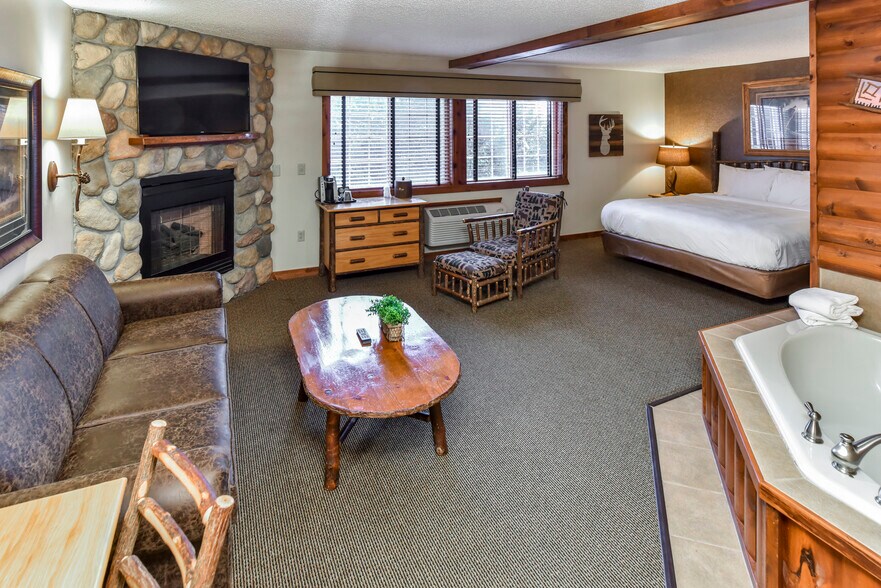 More Photos Of 1100 Imperial Ave, Rothschild Hotel For Sale