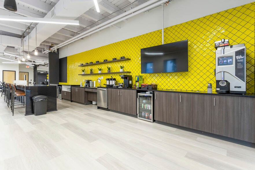 More Photos Of 220 W Congress St, Detroit Coworking Space