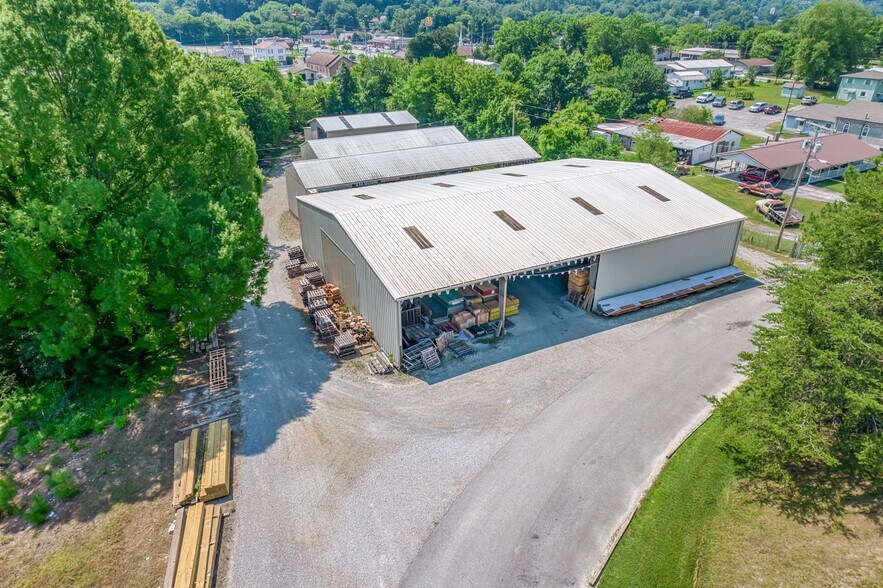 More Photos Of 801 Larry Byrd Rd, Kingston Light Distribution For Sale