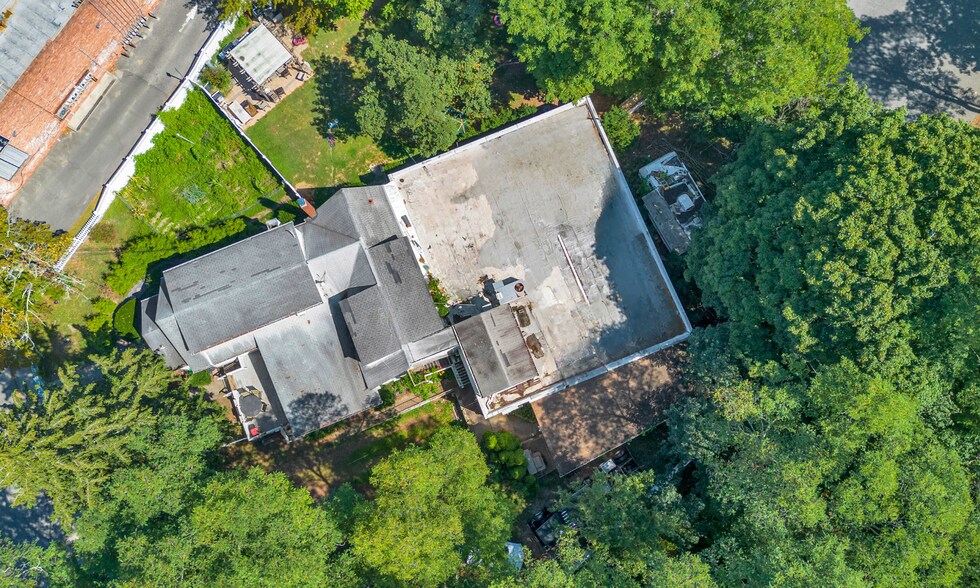 More Photos Of 7 Canal St, Center Moriches Warehouse For Sale