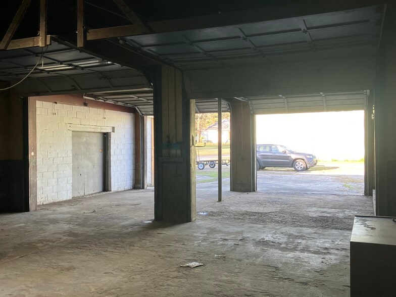 More Photos Of 112 S Parler Ave, Saint George Auto Repair For Sale