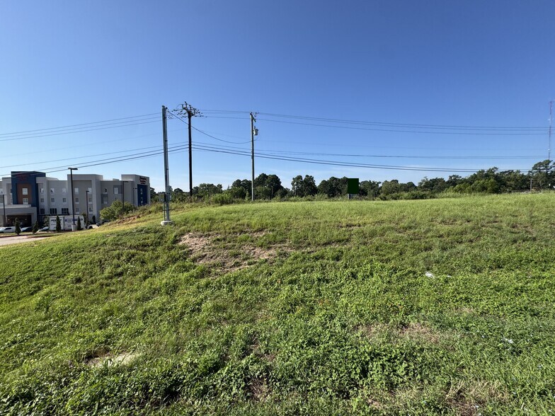 More Photos Of 2800 S Loop 256, Palestine Land For Sale