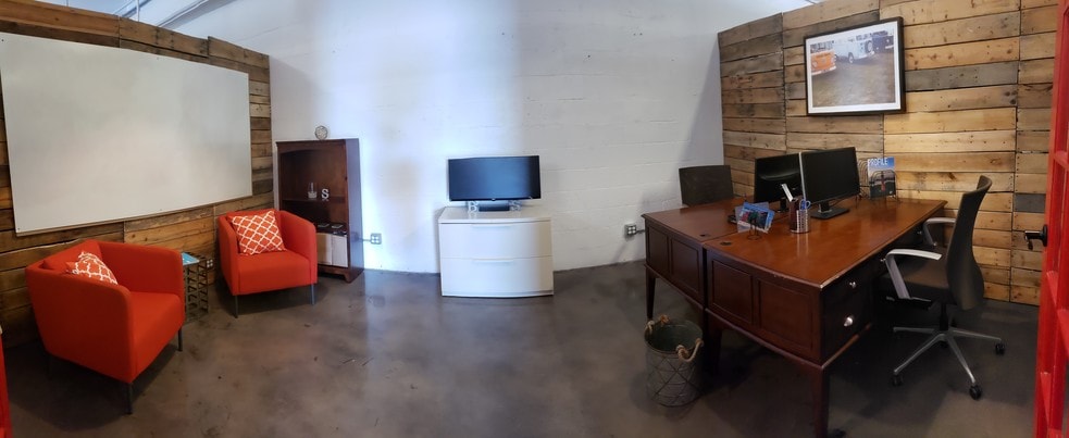More Photos Of 1016 Clare Ave, West Palm Beach Service For Lease