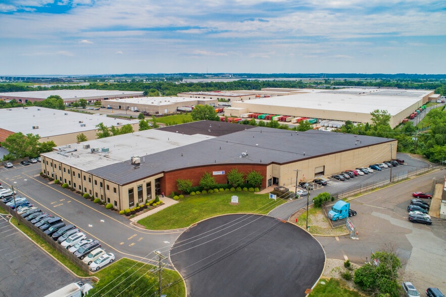 More Photos Of 300 McGaw Dr, Edison Warehouse For Sale