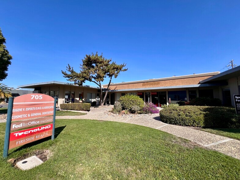 More Photos Of 705 Veterans Blvd, Redwood City Medical For Sale