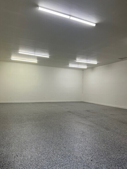 More Photos Of 3031-3057 California Blvd, Napa Warehouse For Lease