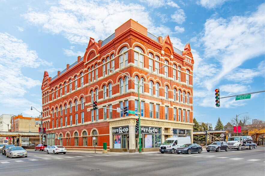 Primary Photo Of 758 W North Ave, Chicago Theater Concert Hall For Lease