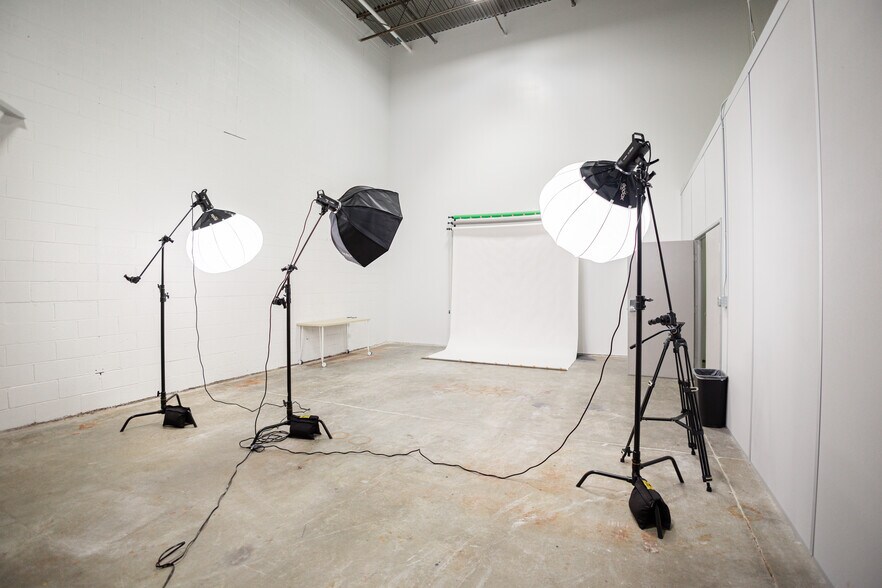 More Photos Of 575 Wharton Dr SW, Atlanta Warehouse For Lease