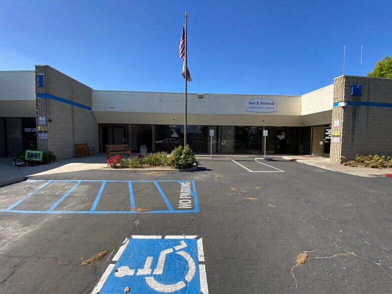More Photos Of 402 Farnel Rd, Santa Maria Light Manufacturing For Sale