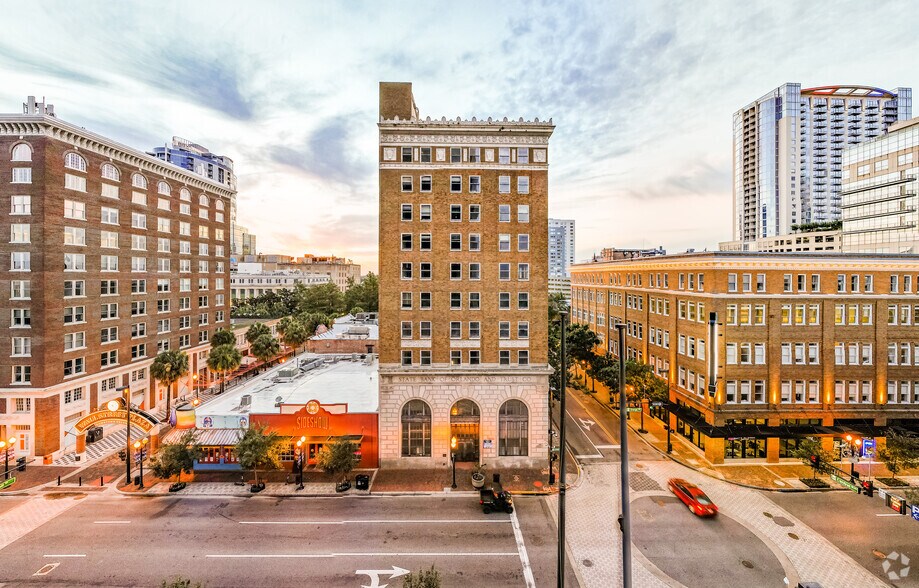 More Photos Of 1 N Orange Ave, Orlando Loft Creative Space For Lease
