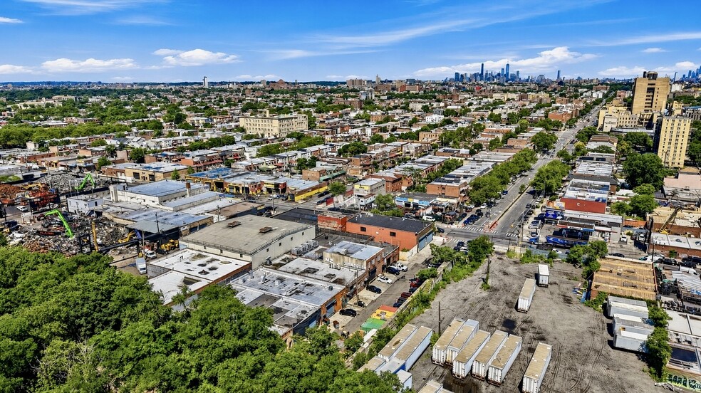 More Photos Of 770 Rockaway Pky, Brooklyn Service For Sale