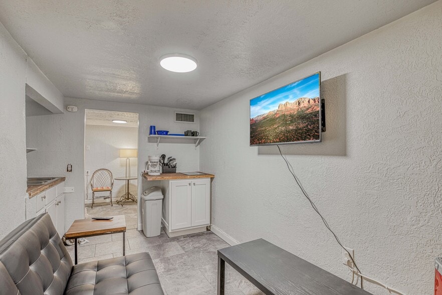 More Photos Of 2415 Montana Ave, El Paso Office Residential For Sale