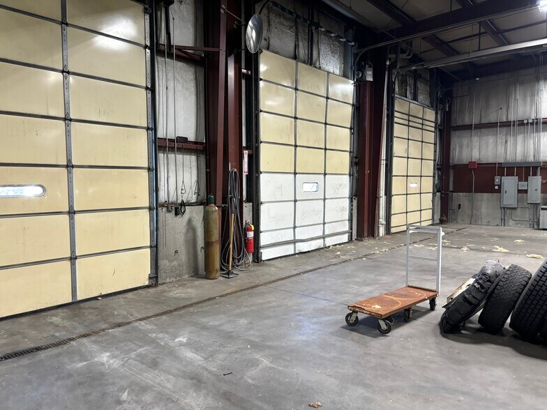 More Photos Of 55 Industrial Rd, Cumberland Truck Terminal For Sale